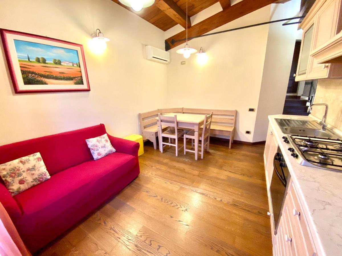 Agriturismo Il Casale Morrovalle Екстериор снимка