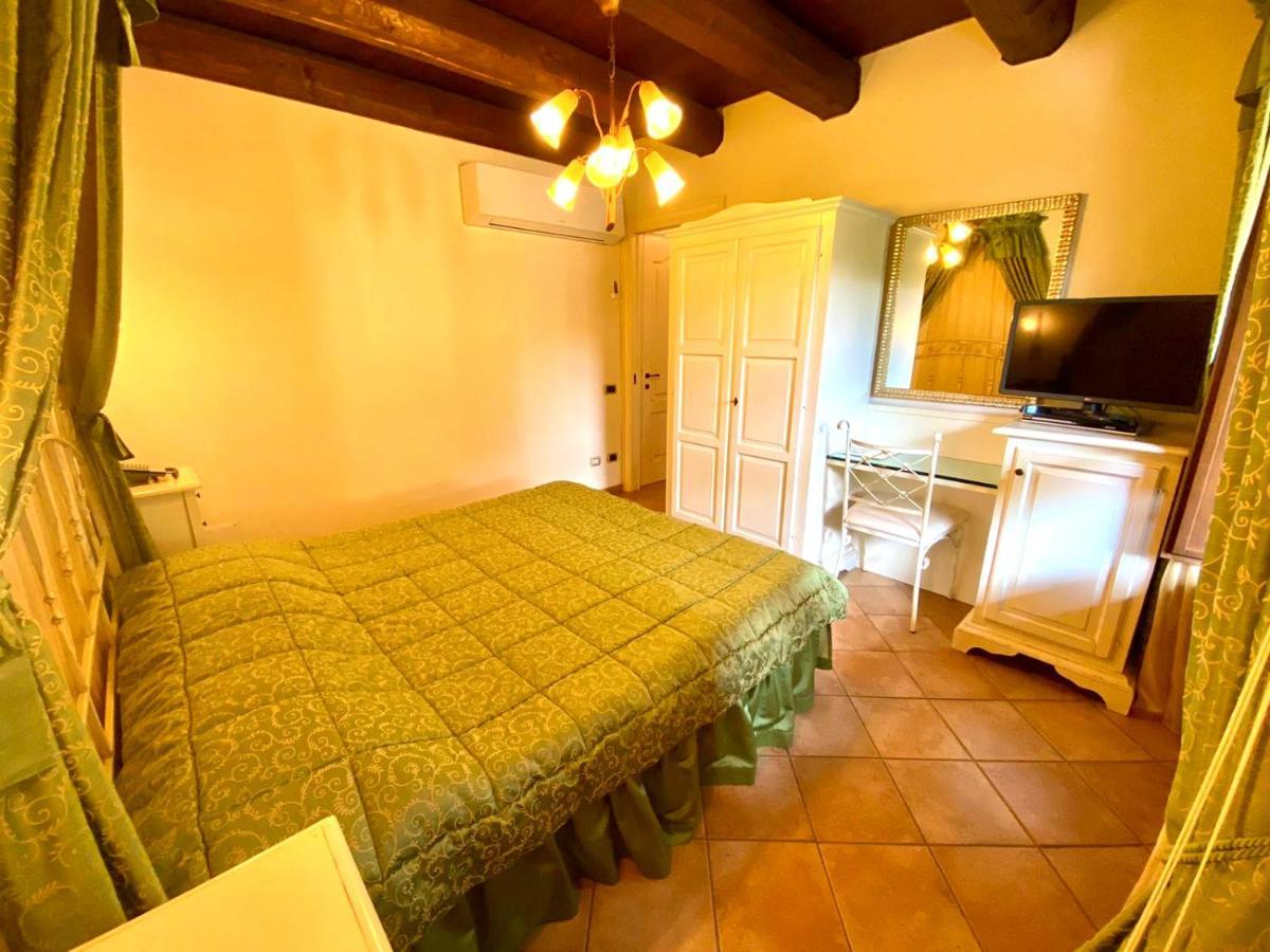 Agriturismo Il Casale Morrovalle Екстериор снимка