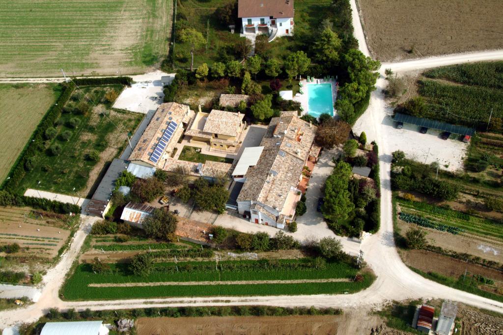 Agriturismo Il Casale Morrovalle Екстериор снимка